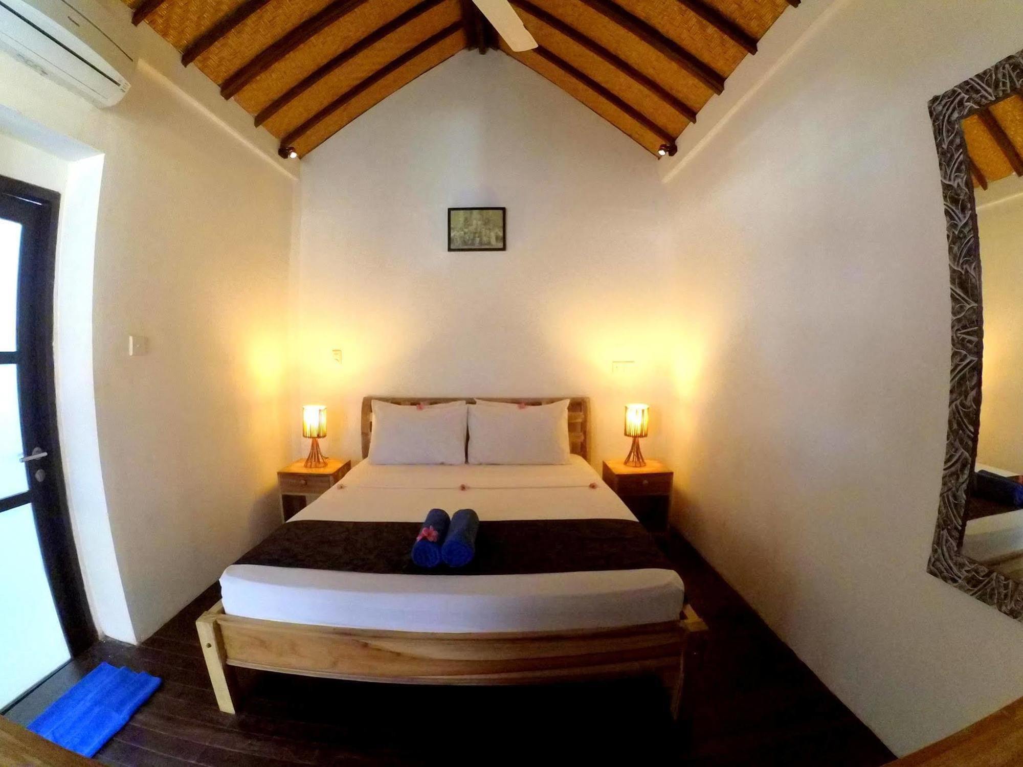 Drupadi Bungalows Gili Trawangan Buitenkant foto